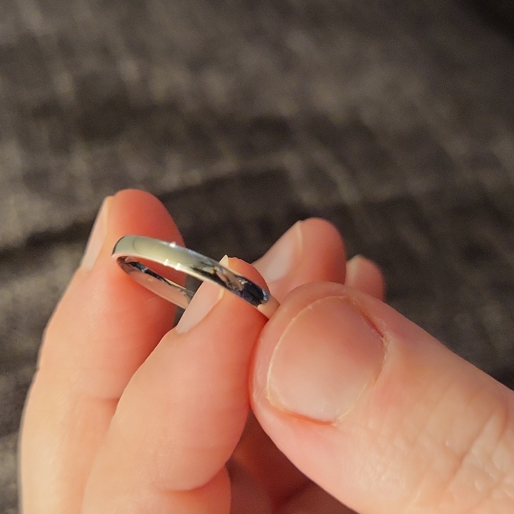 14kt White Gold band